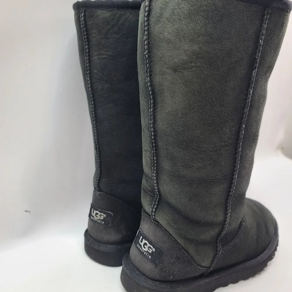 UGG women black